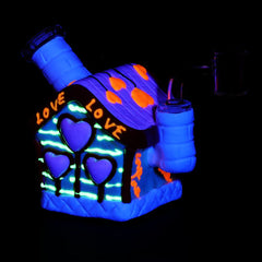 Valentine's Love Shack Resin Sculpted Glass Dab Rig - 4.5" / 14mm F - Discreet Smoker