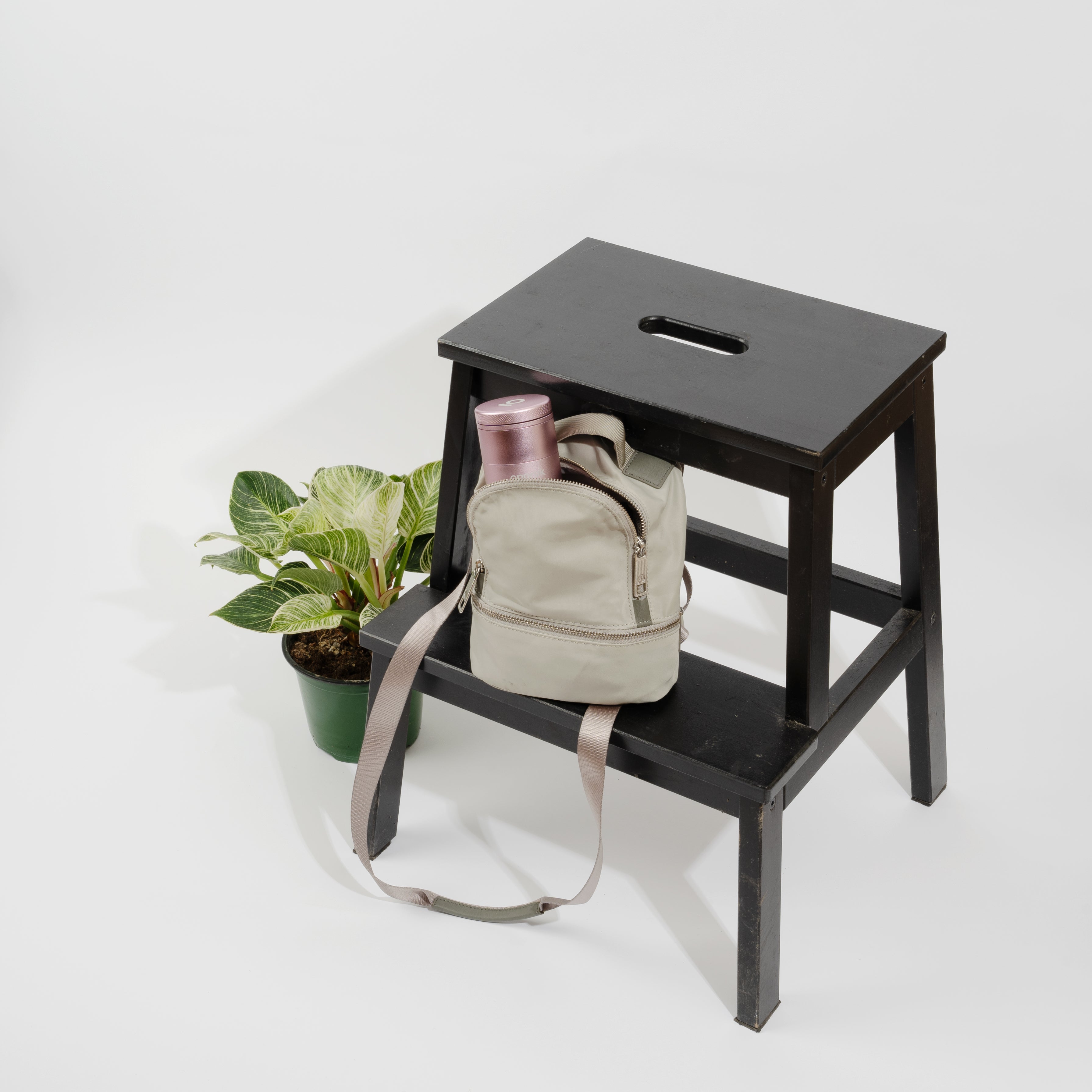Ongrok 5 Piece Storage Grinder - Discreet Smoker