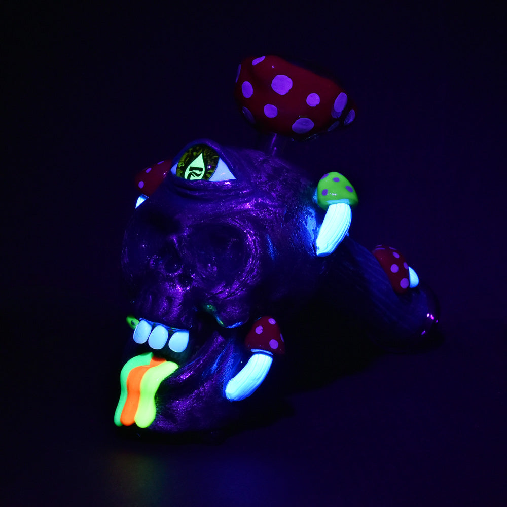 Pulsar Rainbow Puking Skull Bubbler Pipe - 8" / 19mm F - Discreet Smoker