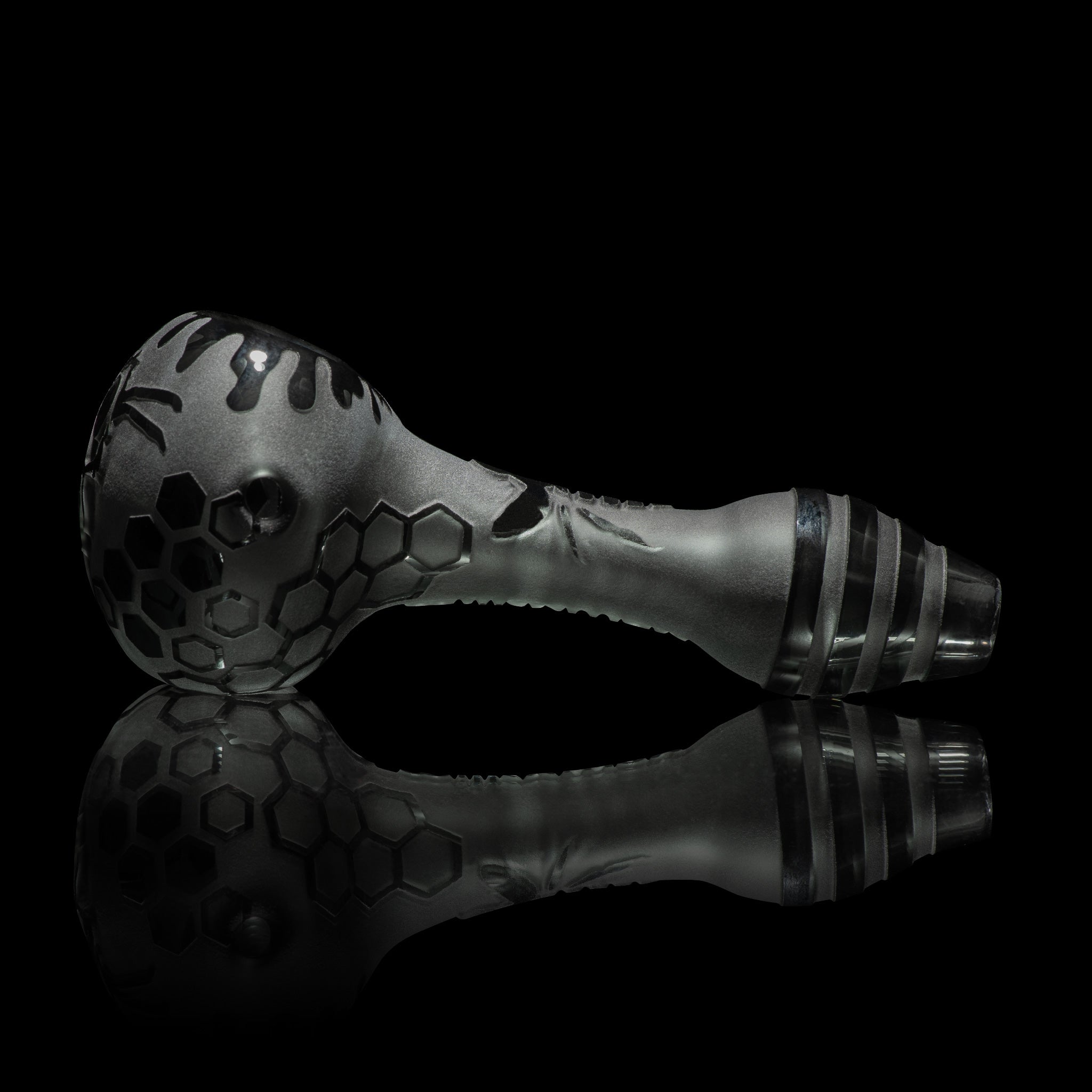 Bee Hive Smoke Hand Pipe - Discreet Smoker