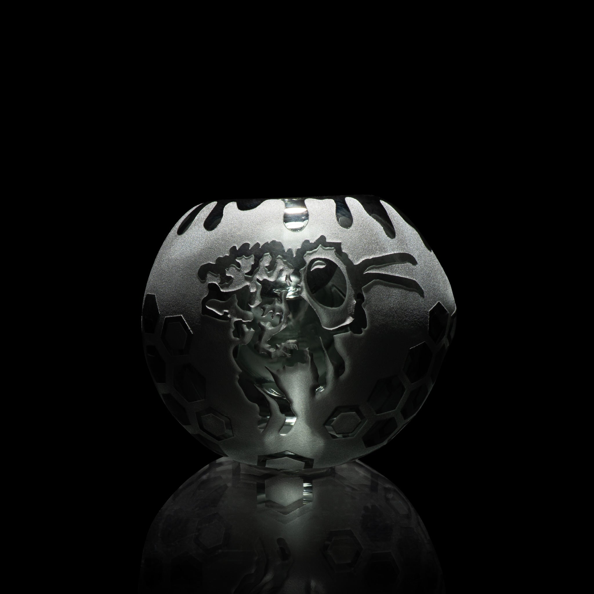 Bee Hive Smoke Hand Pipe - Discreet Smoker