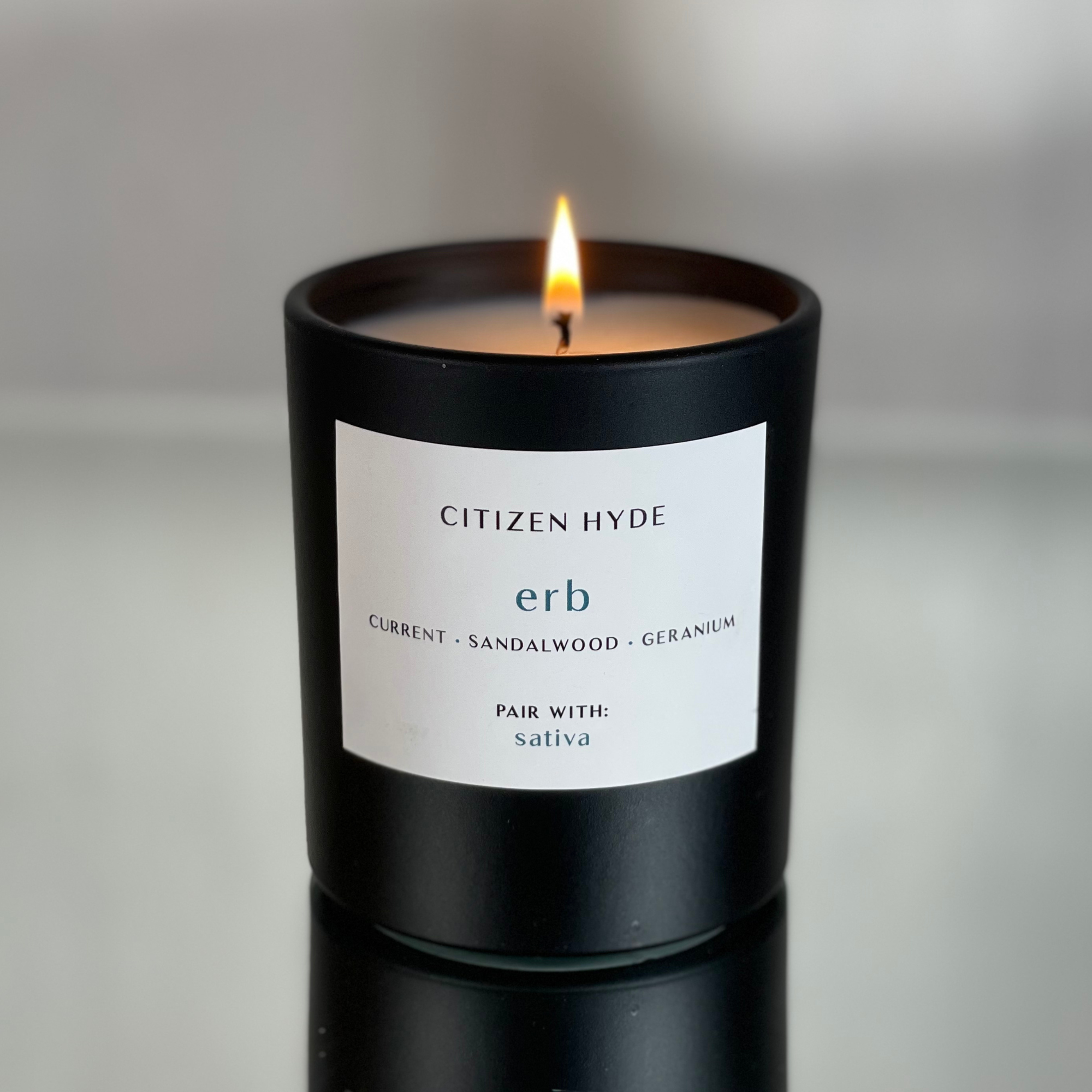 Erb Citizen Hyde Candle, Pairs with Sativa - Discreet Smoker