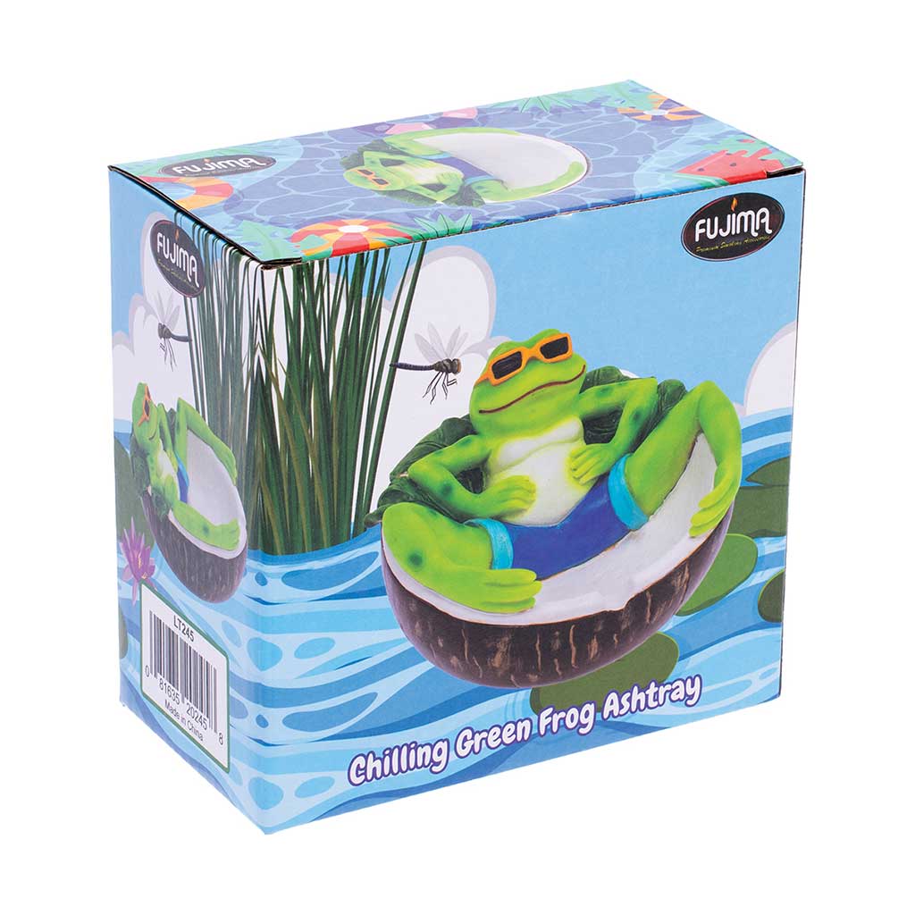 CHILLING GREEN FROG ASHTRAY - Discreet Smoker