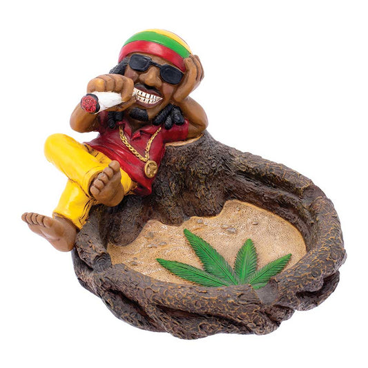 JAMAICAN CHILLING ON STUMP ASHTRAY - Discreet Smoker