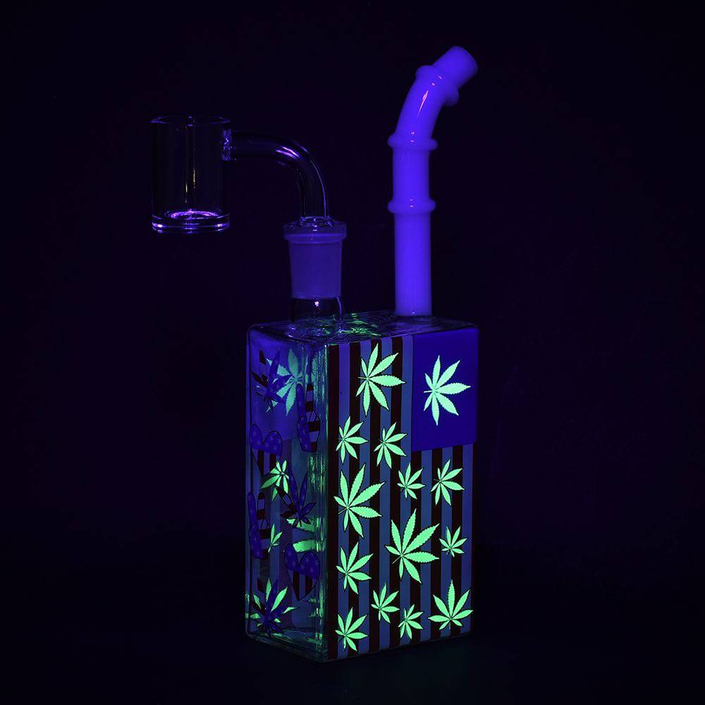 Patriotic Leaf Juice Box Glass Dab Rig - 7.5" / 14mm F - Discreet Smoker