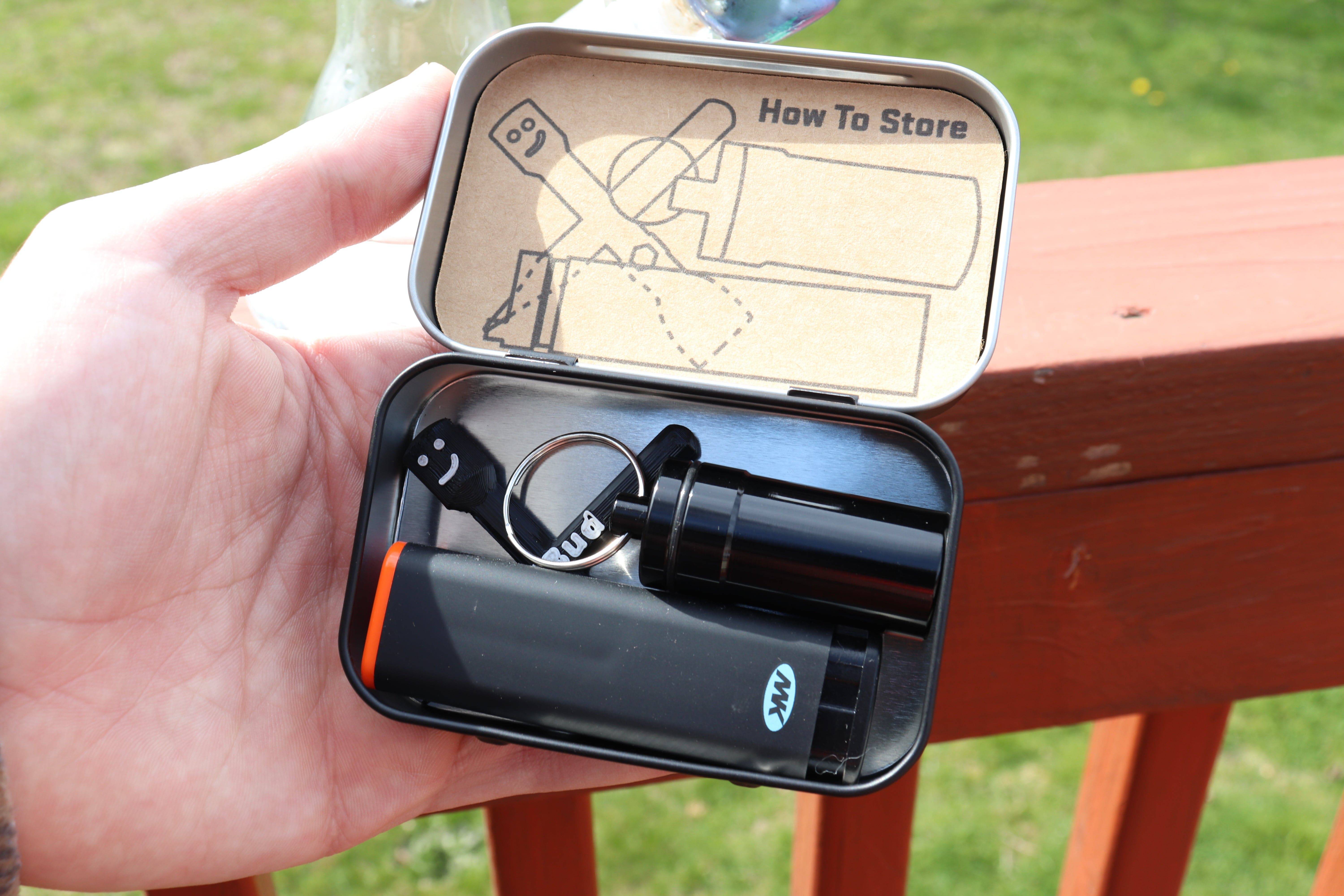 Budbud Happy Packing Tin - Discreet Smoker