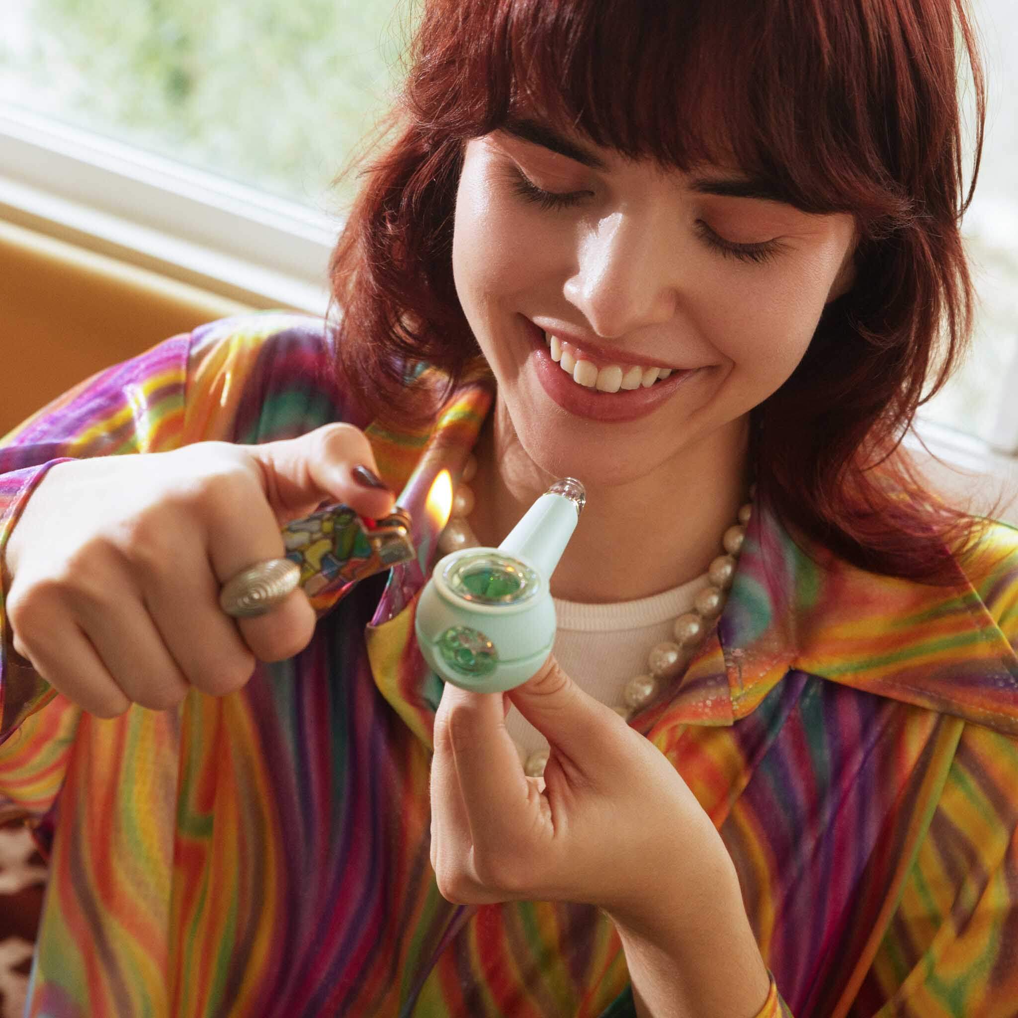 The Pipe Iridescent - Sky - Discreet Smoker