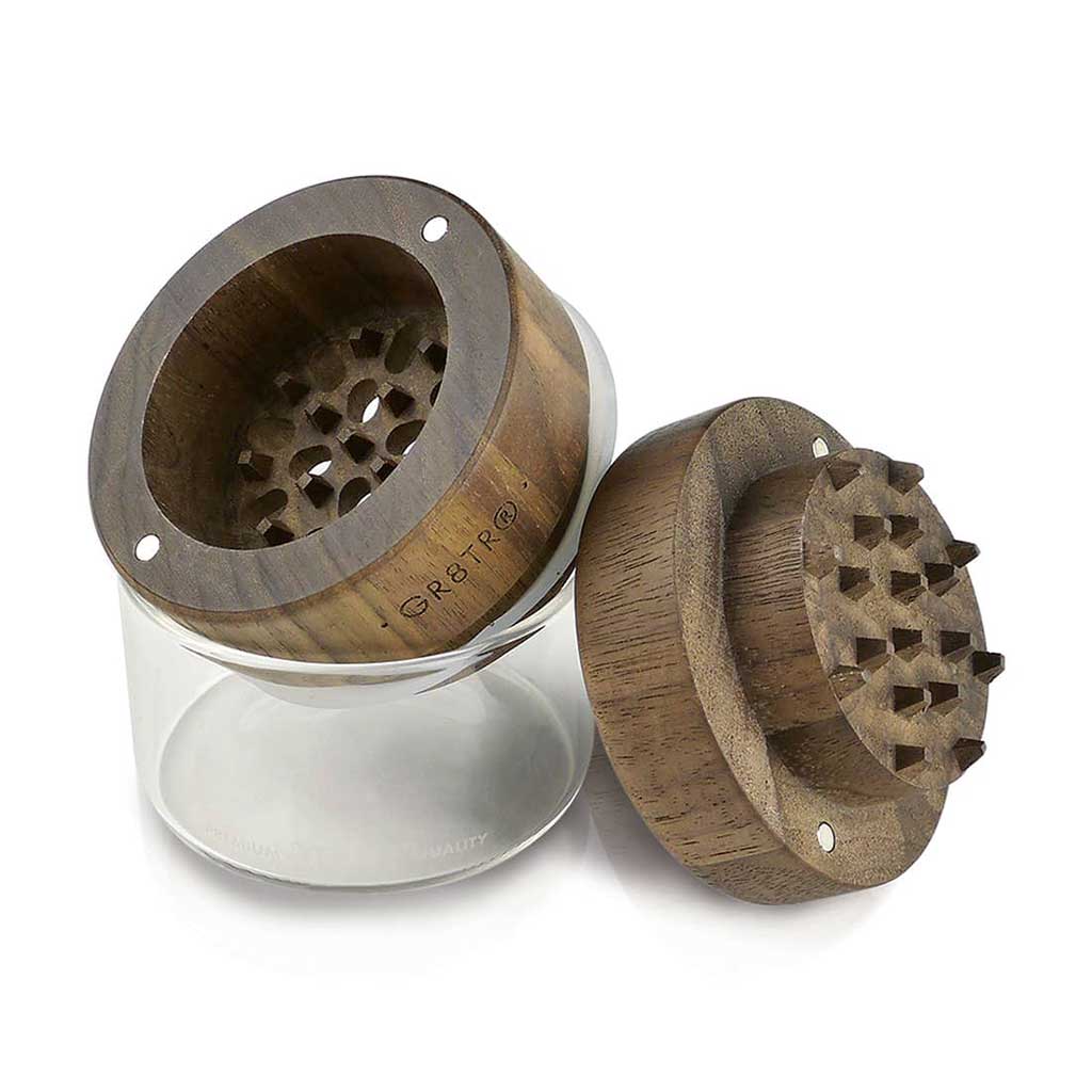 WOOD GR8TR WITH JAR BODY - Discreet Smoker