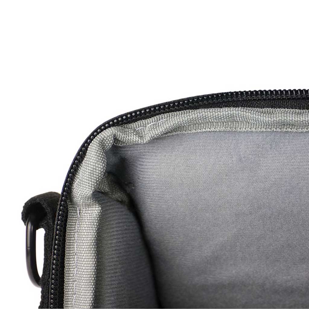 RYOT PRO-DUFFLE CARBON SERIES SMELL-PROOF BAG - Discreet Smoker