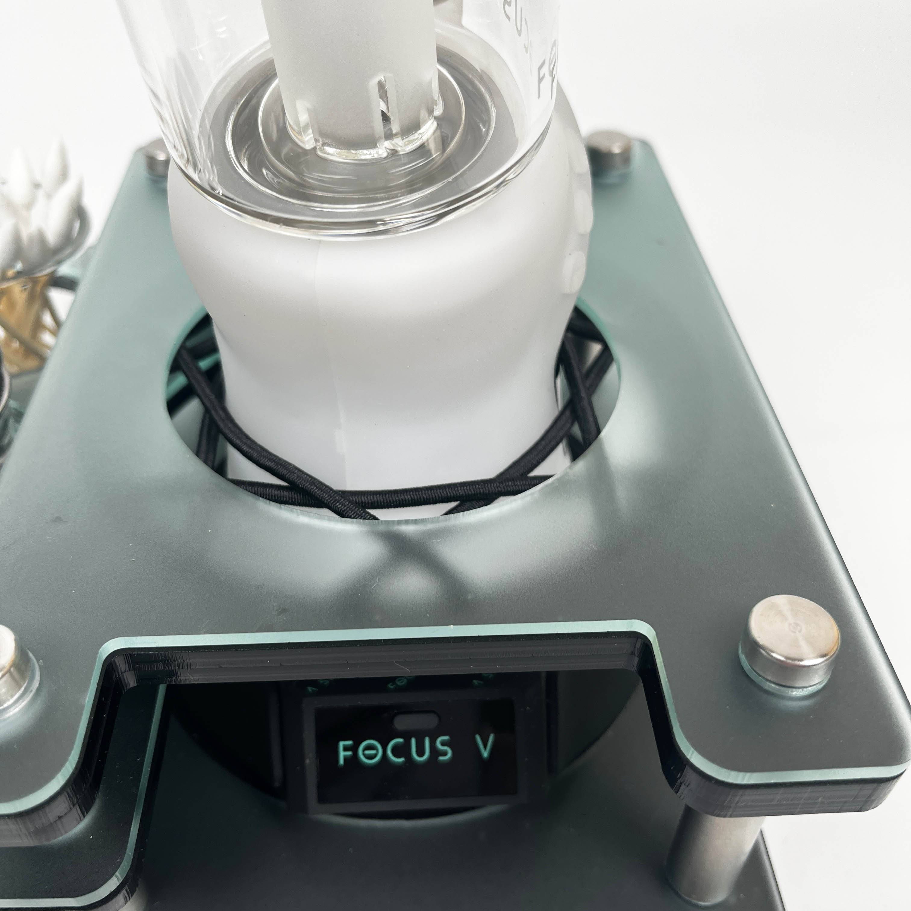 Focus V Carta 2 Rig Station Dab Session Organizer and Cleaning Tray That Holds the Charging Dock With ISO Pump and Swab Beaker - Discreet Smoker