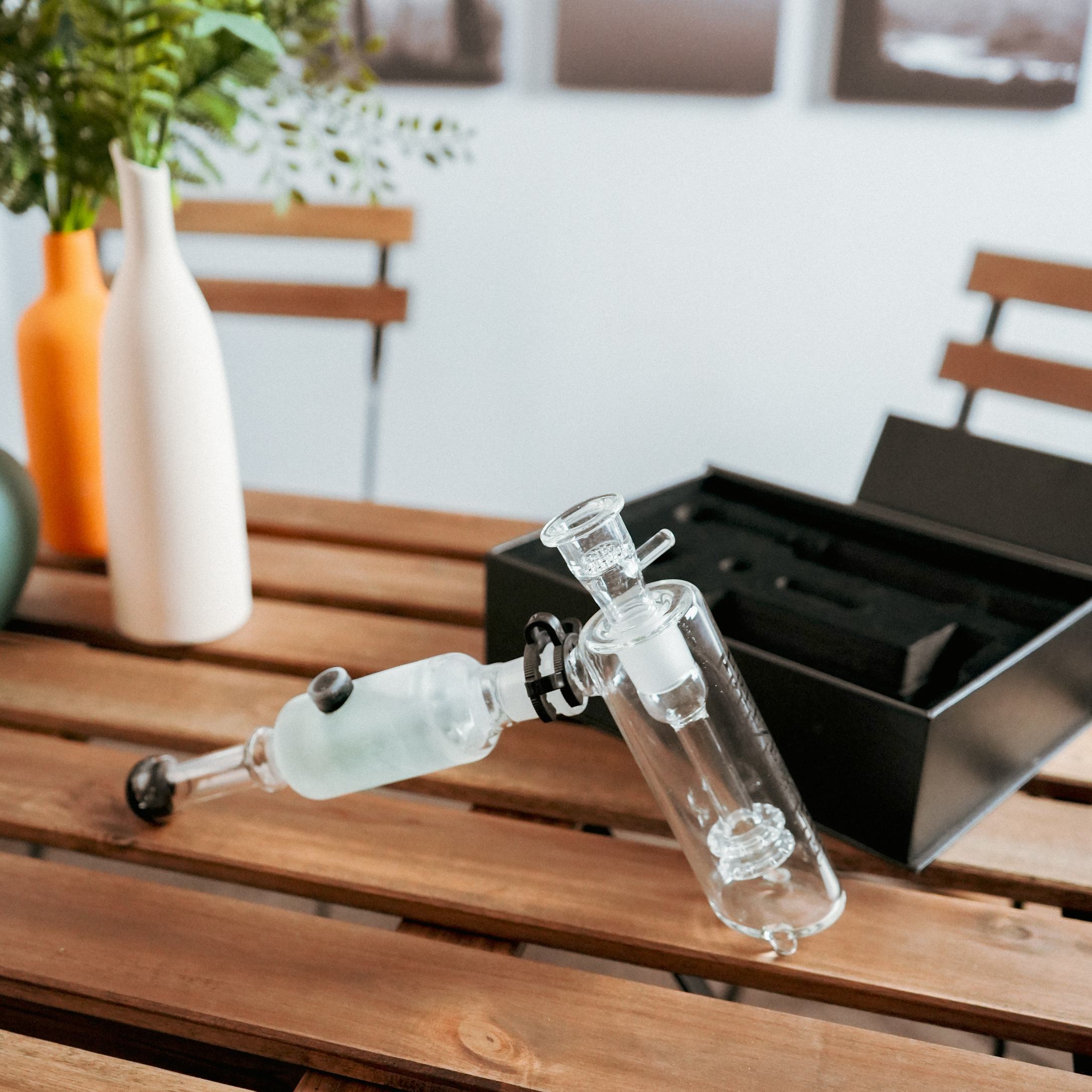 Freeze Pipe Bubbler Pro - Discreet Smoker