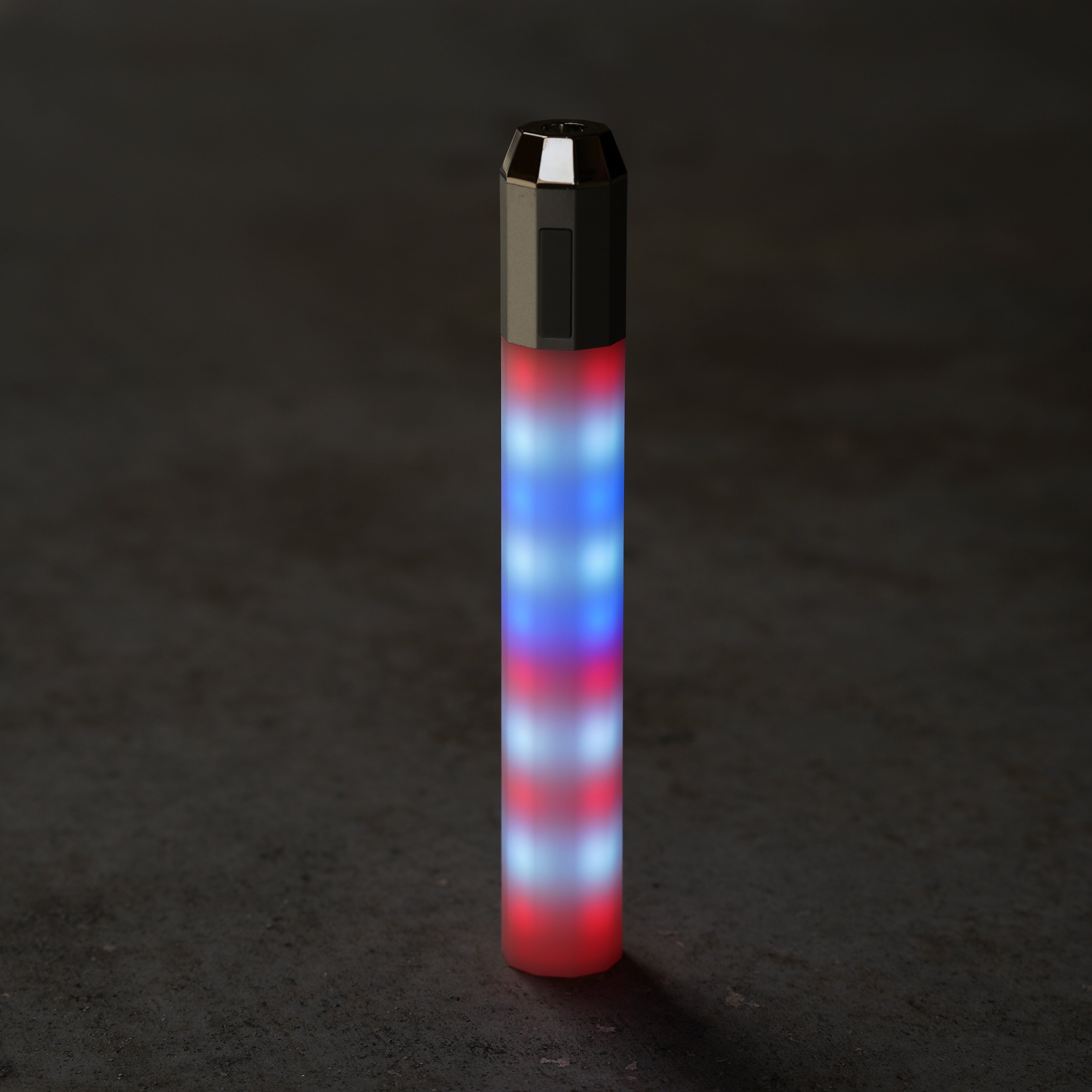Litsaber OG · Interactive LED 510 Battery - Discreet Smoker