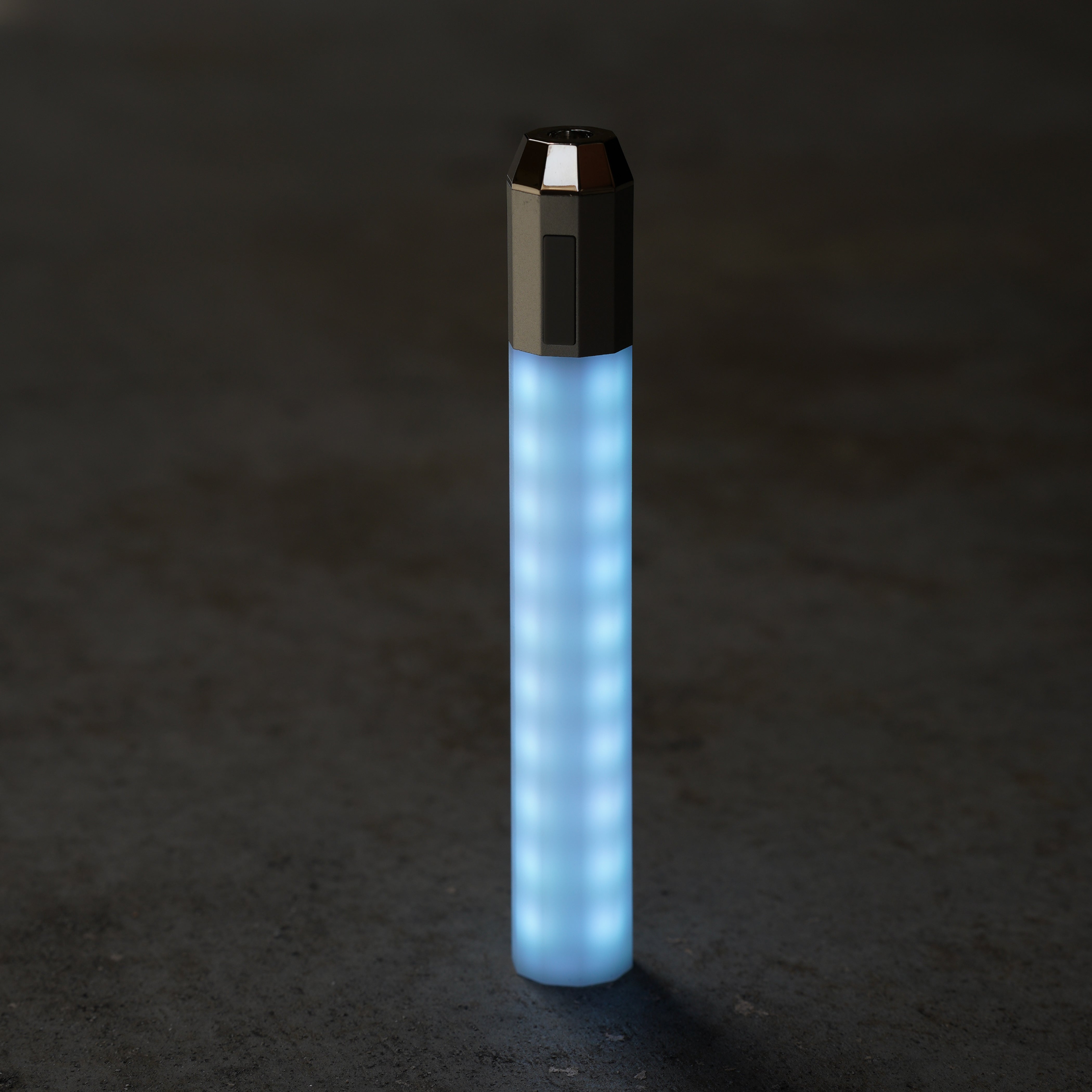 Litsaber OG · Interactive LED 510 Battery - Discreet Smoker