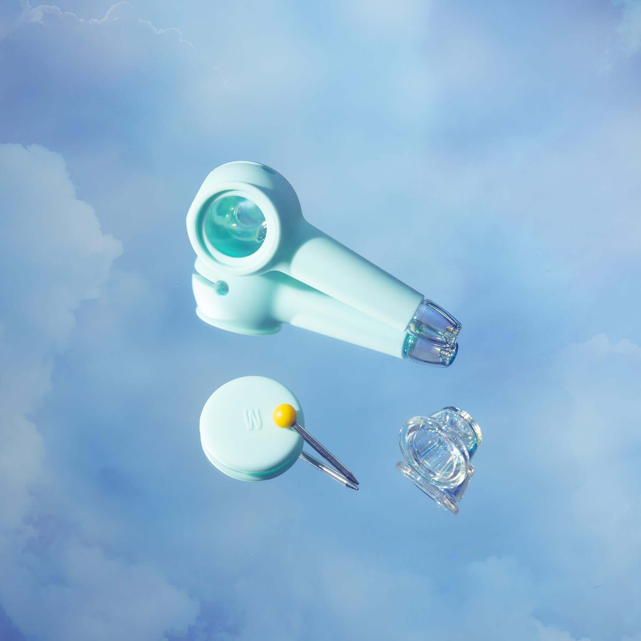 The Pipe Iridescent - Sky - Discreet Smoker