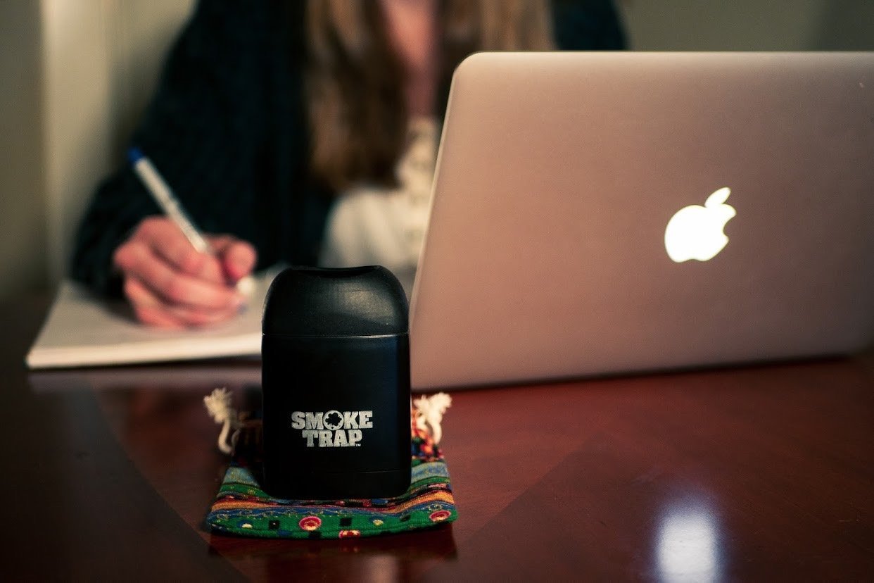 Smoke Trap 2.0 Original Personal Air Filter - Discreet Smoker