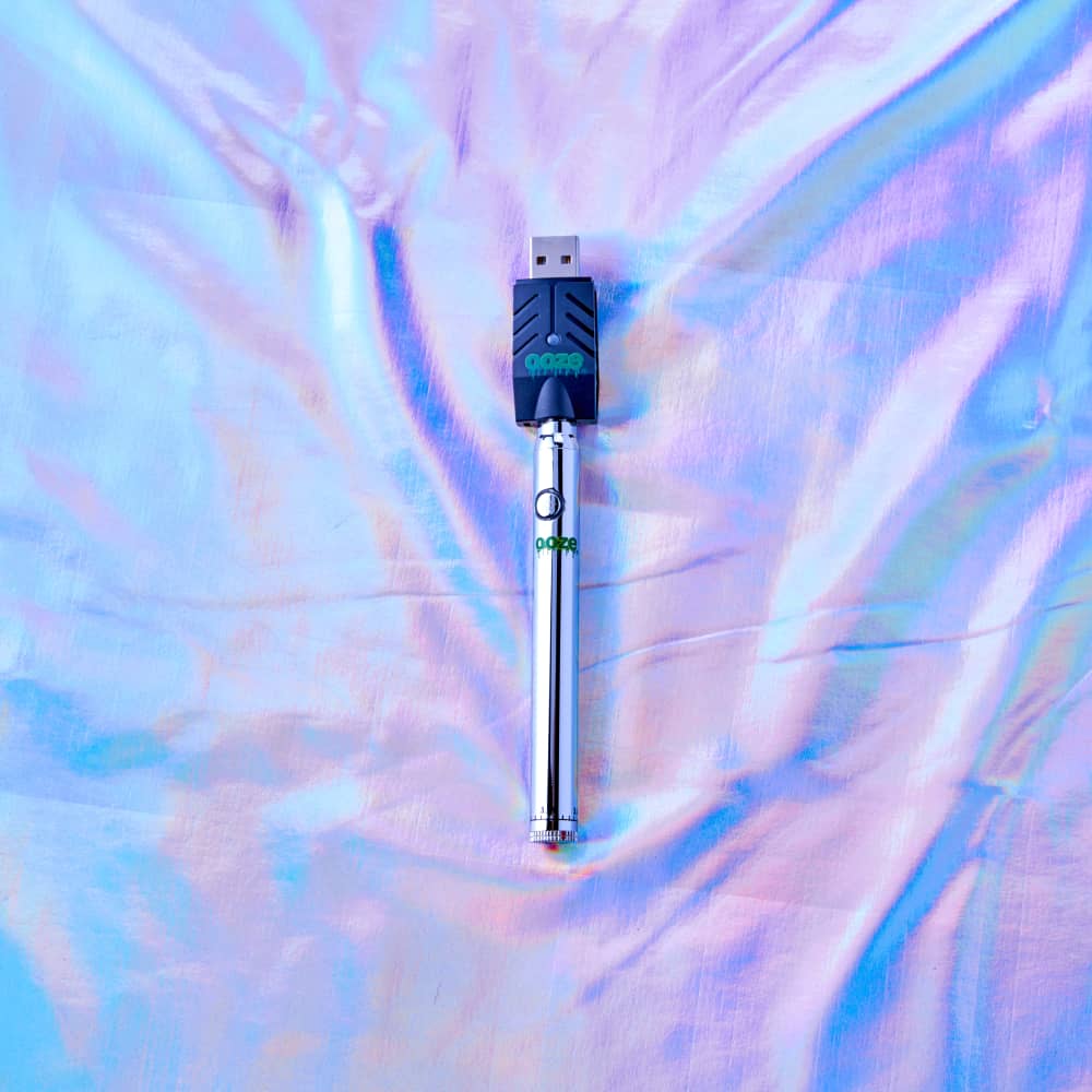 Ooze Slim Twist 510 Thread 320 mAh CBD Vape Pen Battery + USB Charger - Discreet Smoker