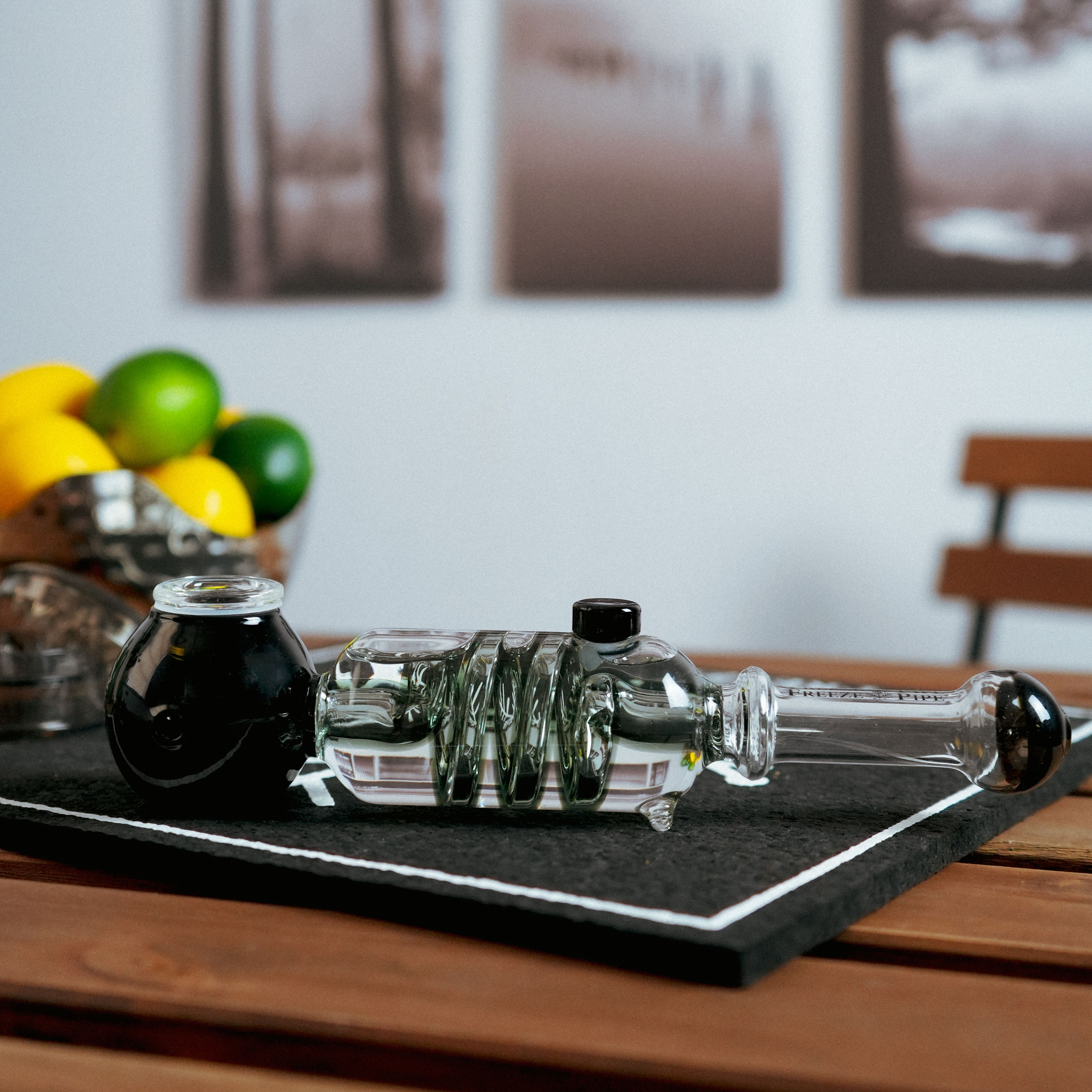 The Freeze Pipe - Discreet Smoker