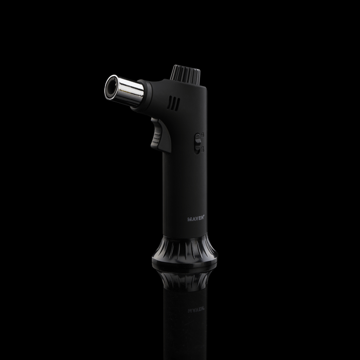 Maven Pillar, Black