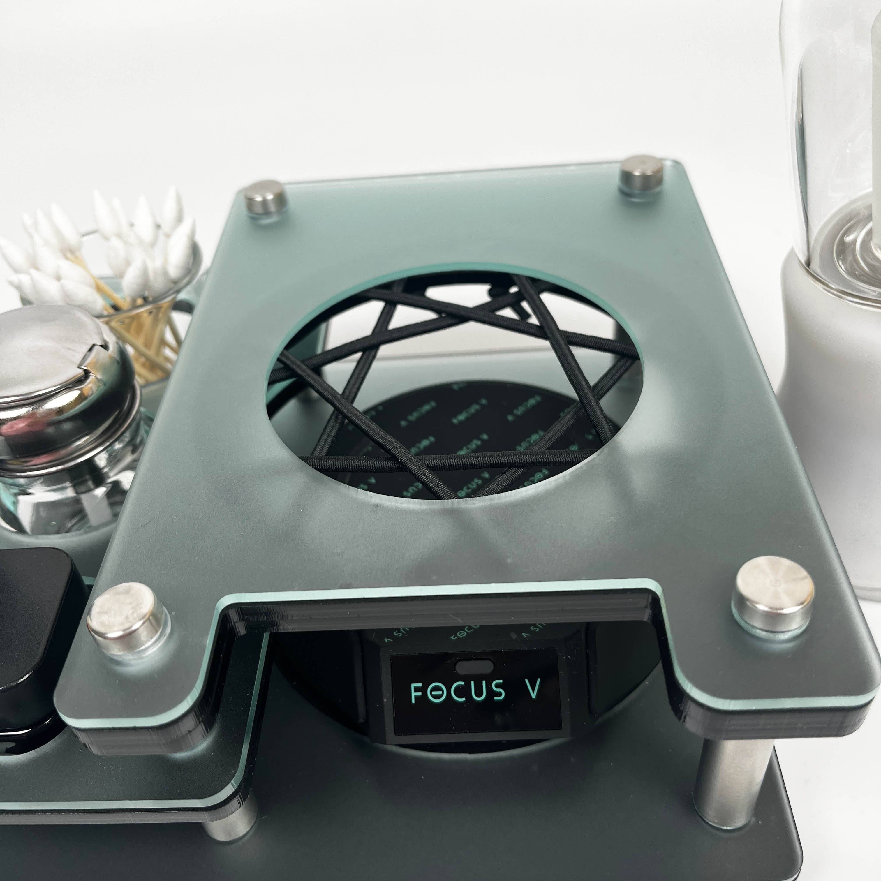 Focus V Carta 2 Rig Station Dab Session Organizer and Cleaning Tray That Holds the Charging Dock With ISO Pump and Swab Beaker