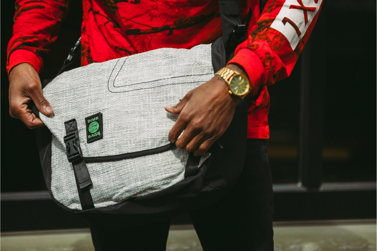 Voyage Messenger - Discreet Smoker