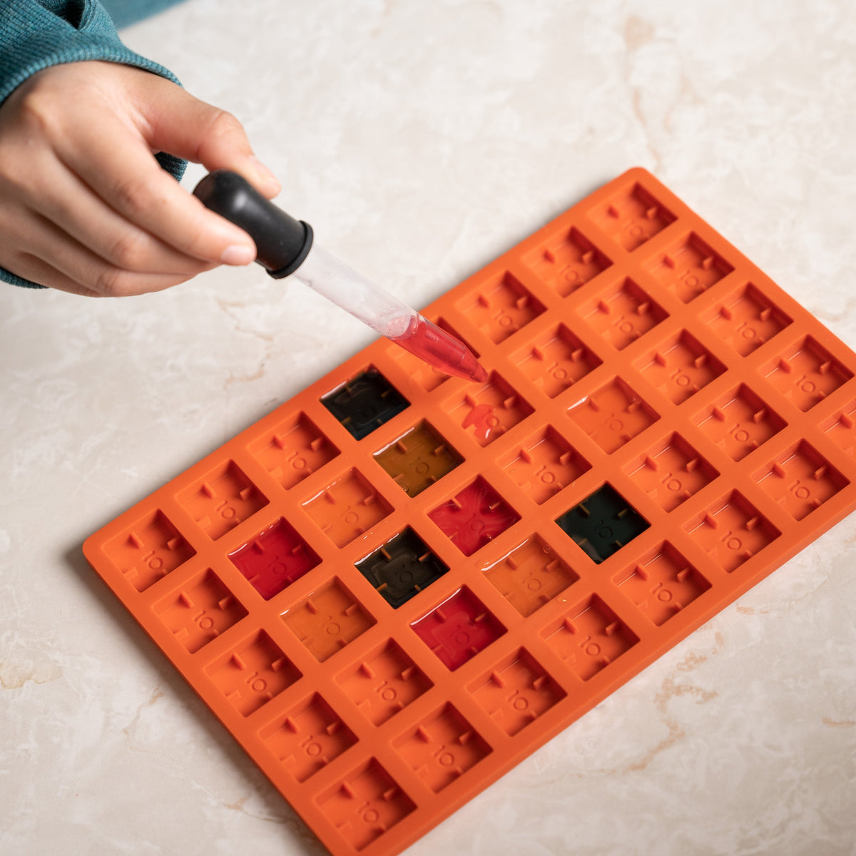Ongrok Scored Gummy Molds - Discreet Smoker