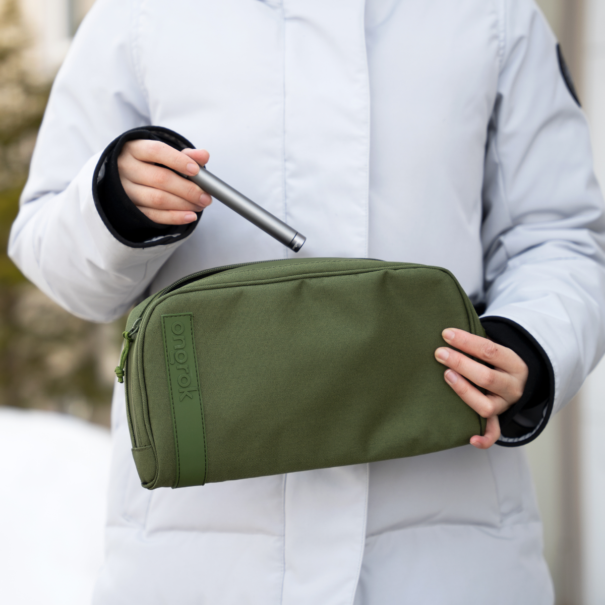 Ongrok Carbon-lined Wallets with Combination Lock V 2.0 | 3" Sizes (Small, Medium, Large) - Discreet Smoker