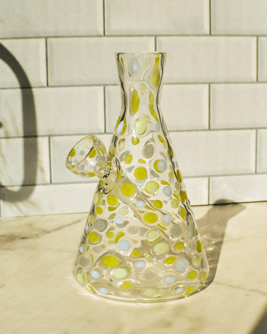 Go Easy Good Day Water Pipe Vase - Discreet Smoker