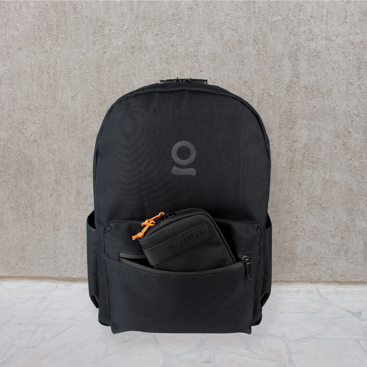 Ongrok Carbon-lined Backpack Smell Proof - Discreet Smoker