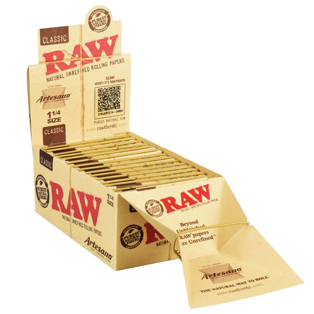 RAW Artesano Rolling Papers | 1 1/4 Inch - Discreet Smoker