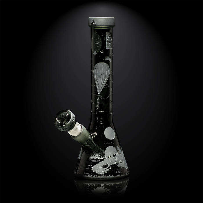 Roswell 1947 10.5" Beaker Bong, Smoke