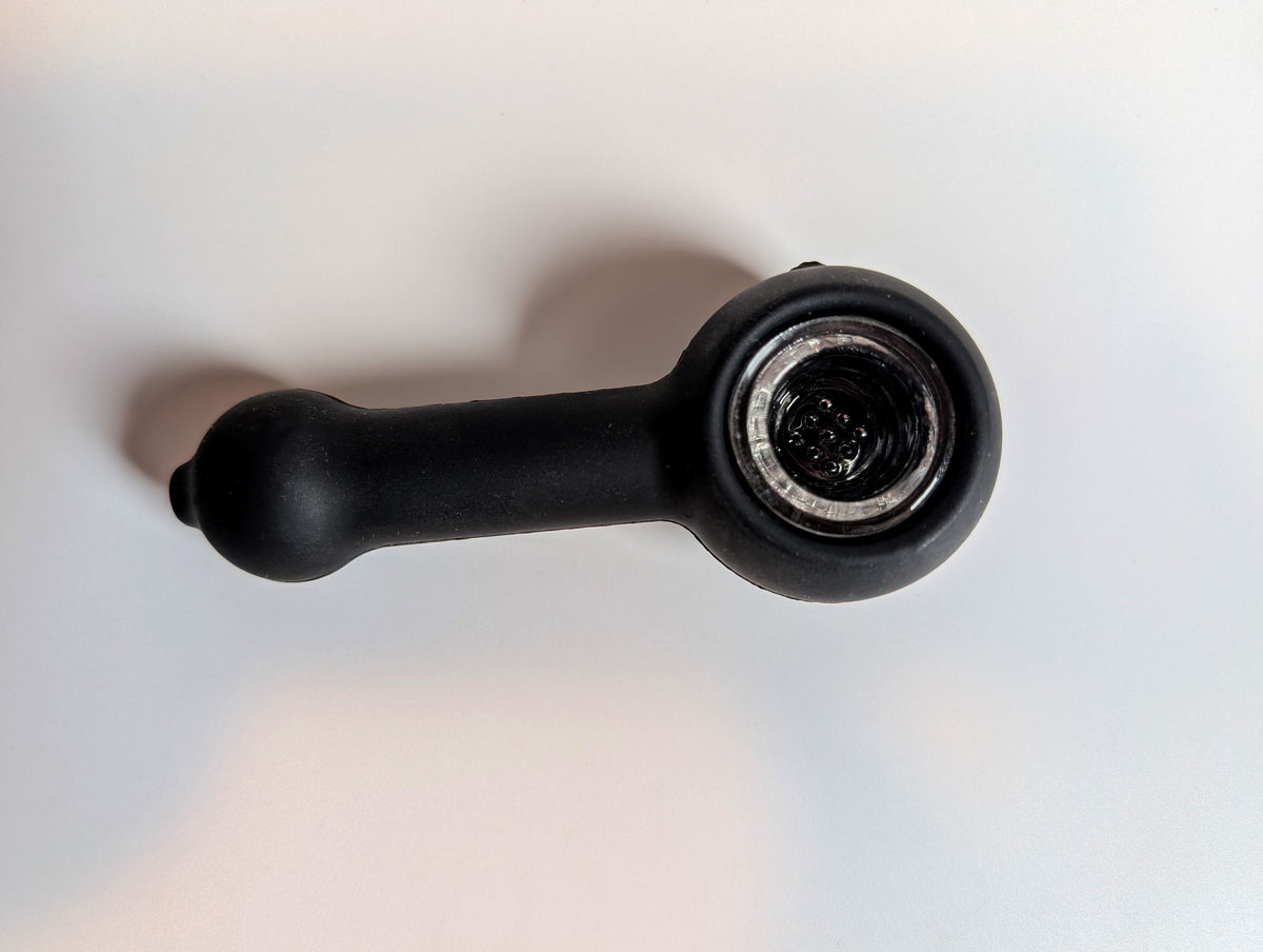 Black Silicone Pipe with Cleaning Tool - Discreet Smoker