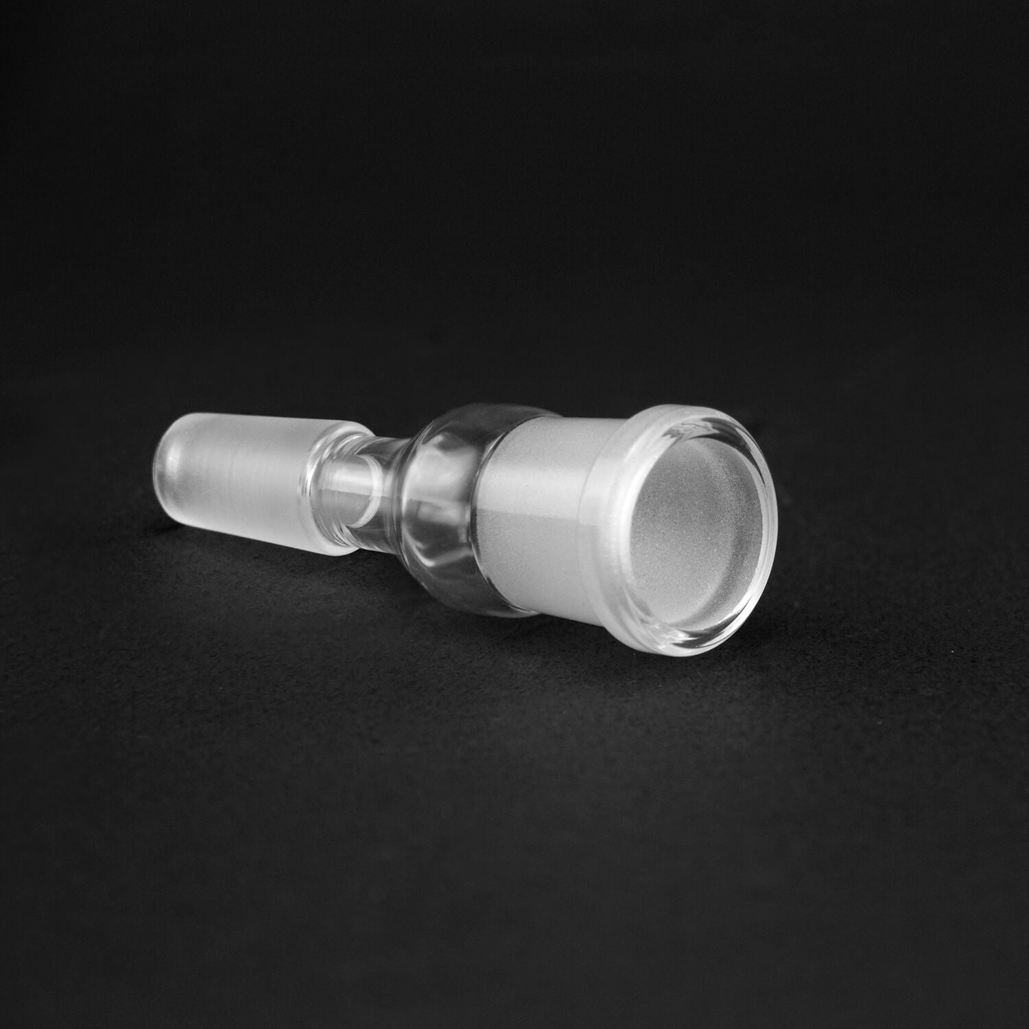 Glass Adapter 14mm Male to 18mm Female - Discreet Smoker