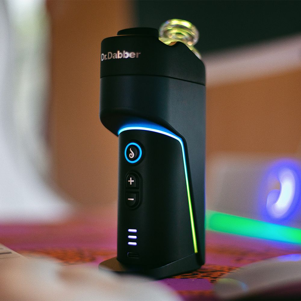 Dr. Dabber Switch GO(TM) eRig - 1600mAh / Black - Discreet Smoker