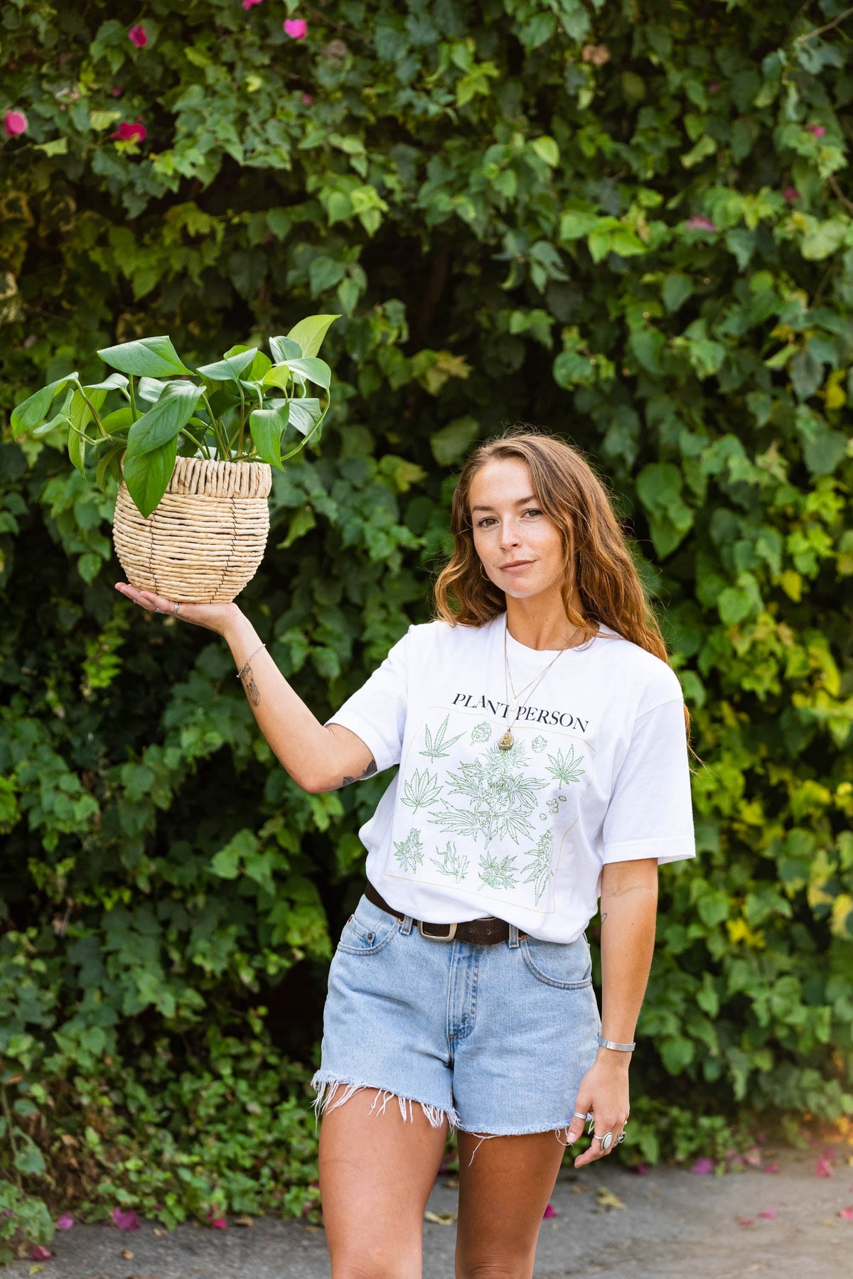 PLANT PERSON TEE - Discreet Smoker