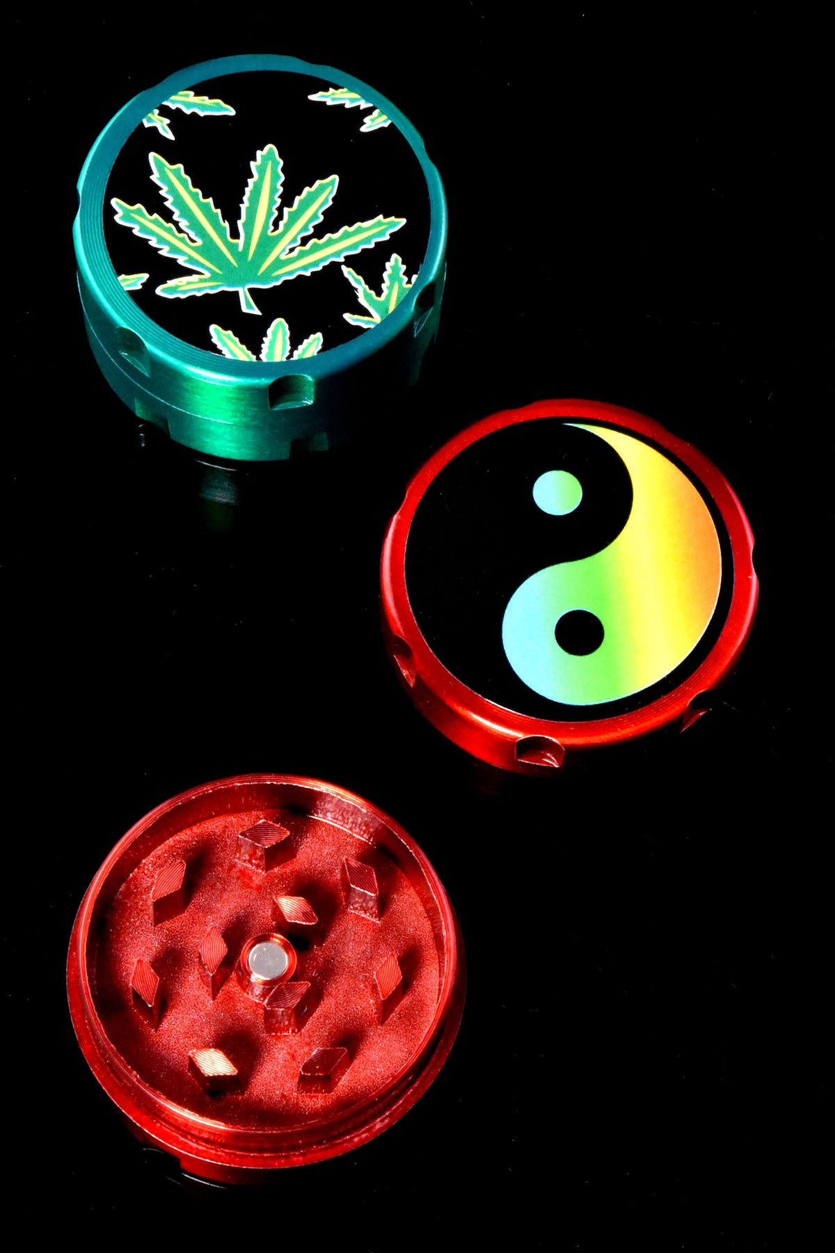 Metal 2-Part Herb Grinder “Pocket Zen” – 1¼″ – Assorted