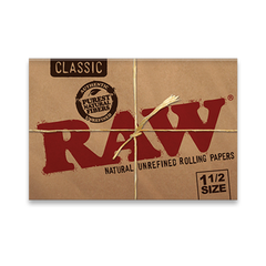 RAW Classic Rolling Papers - Discreet Smoker
