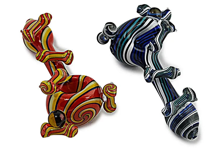 Built-in Miniature Pipes on Wig Wag Pipe - Discreet Smoker