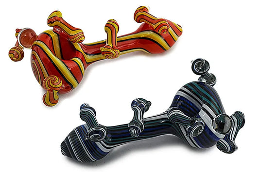 Built-in Miniature Pipes on Wig Wag Pipe - Discreet Smoker