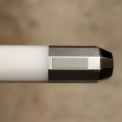 Litsaber OG · Interactive LED 510 Battery - Discreet Smoker