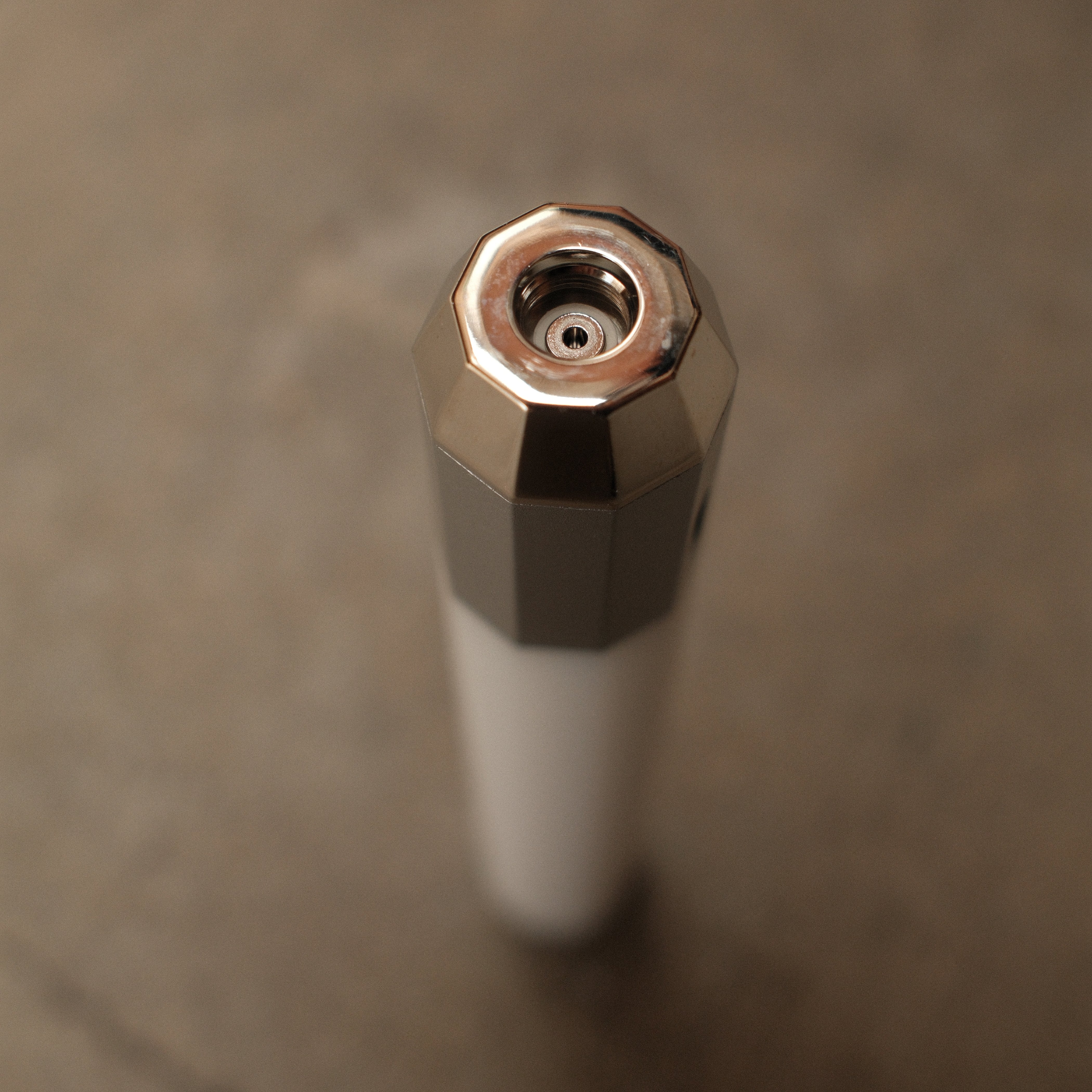 Litsaber OG · Interactive LED 510 Battery - Discreet Smoker