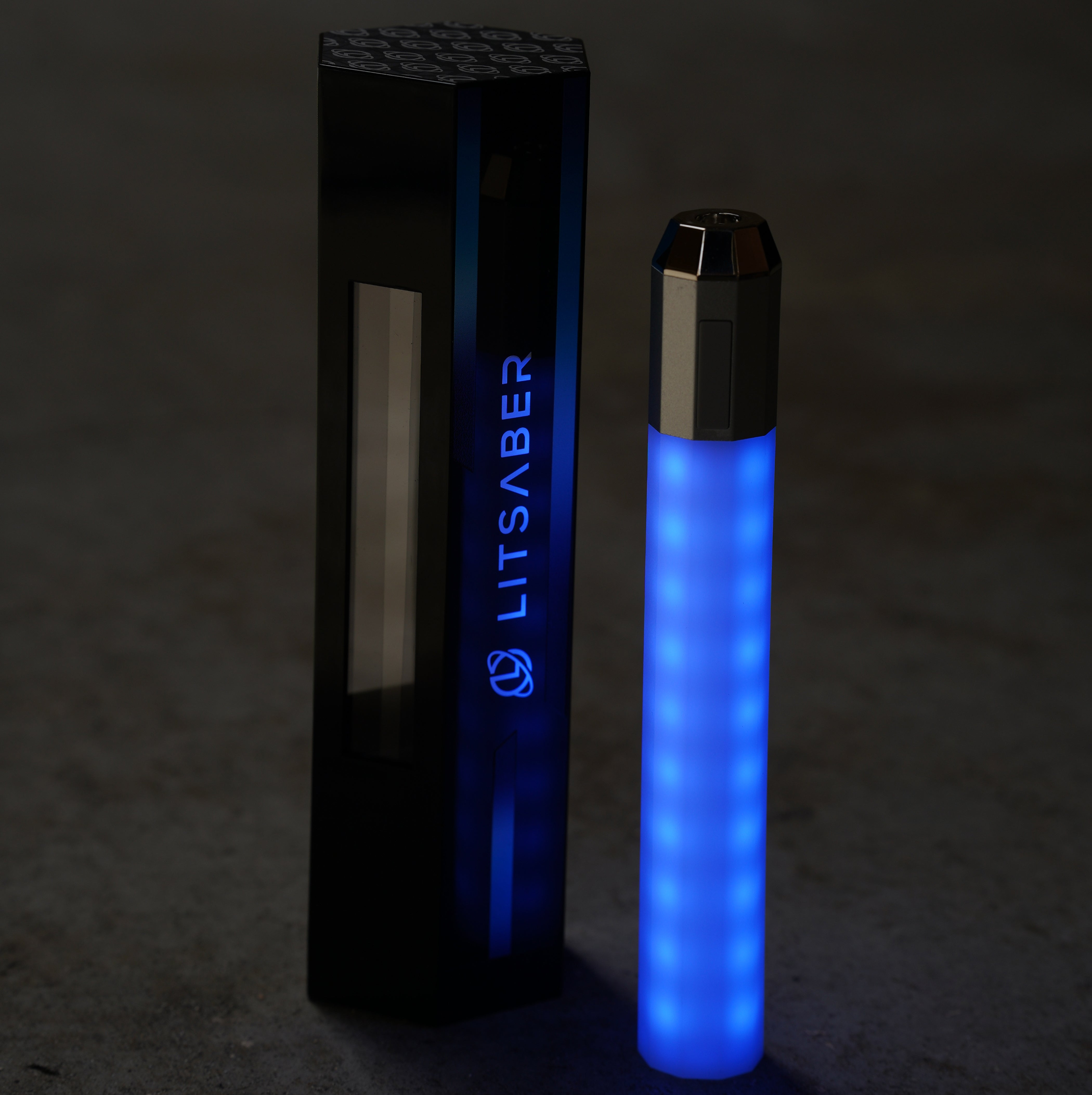 Litsaber OG · Interactive LED 510 Battery - Discreet Smoker