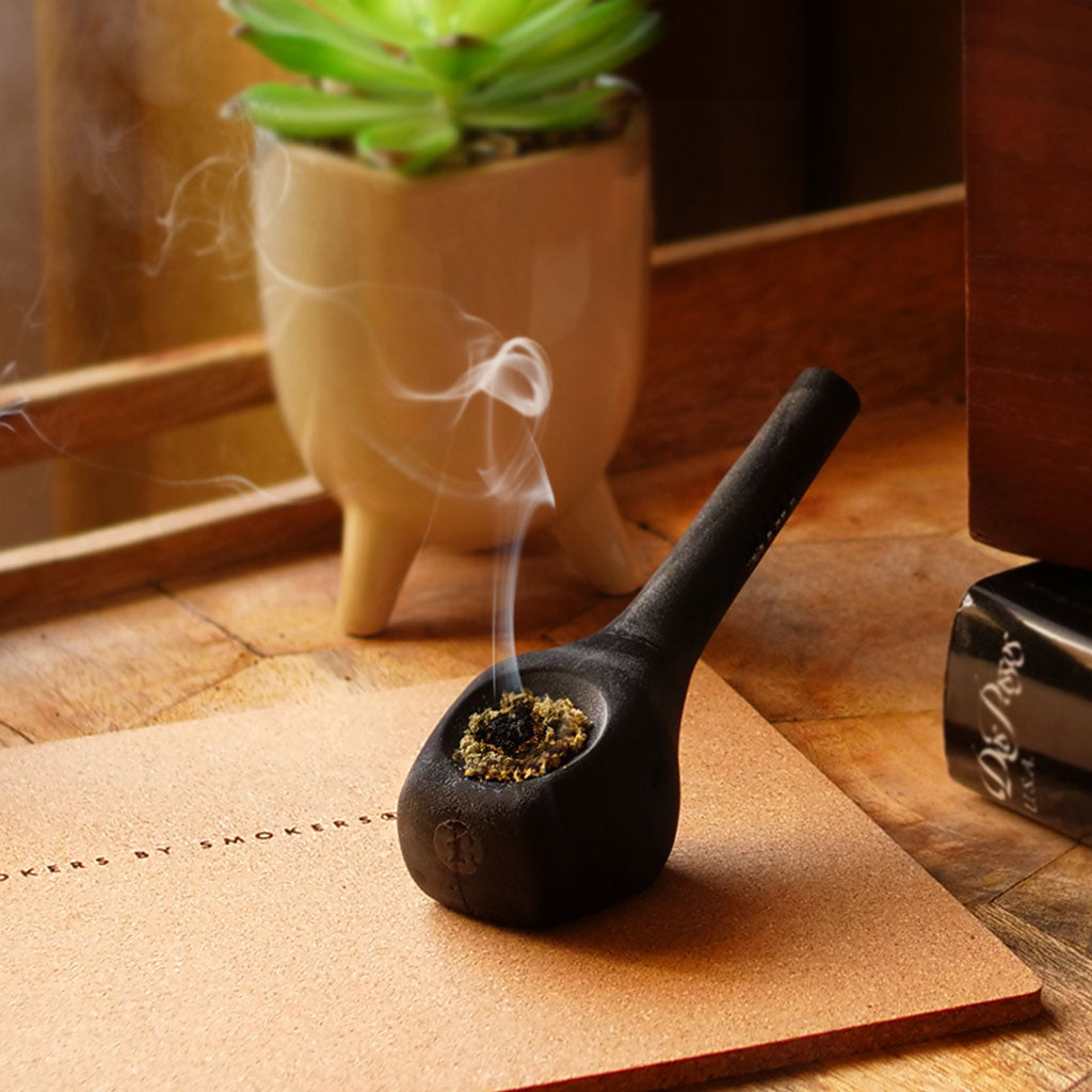 Stand Up Spoon Pipe - Discreet Smoker
