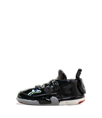 Retro Highz Sneaker V2 Hand Pipe - Discreet Smoker