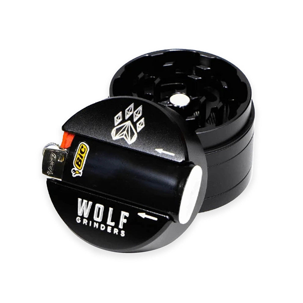 Wolf Grinders ­4­Piece Maxi - Discreet Smoker