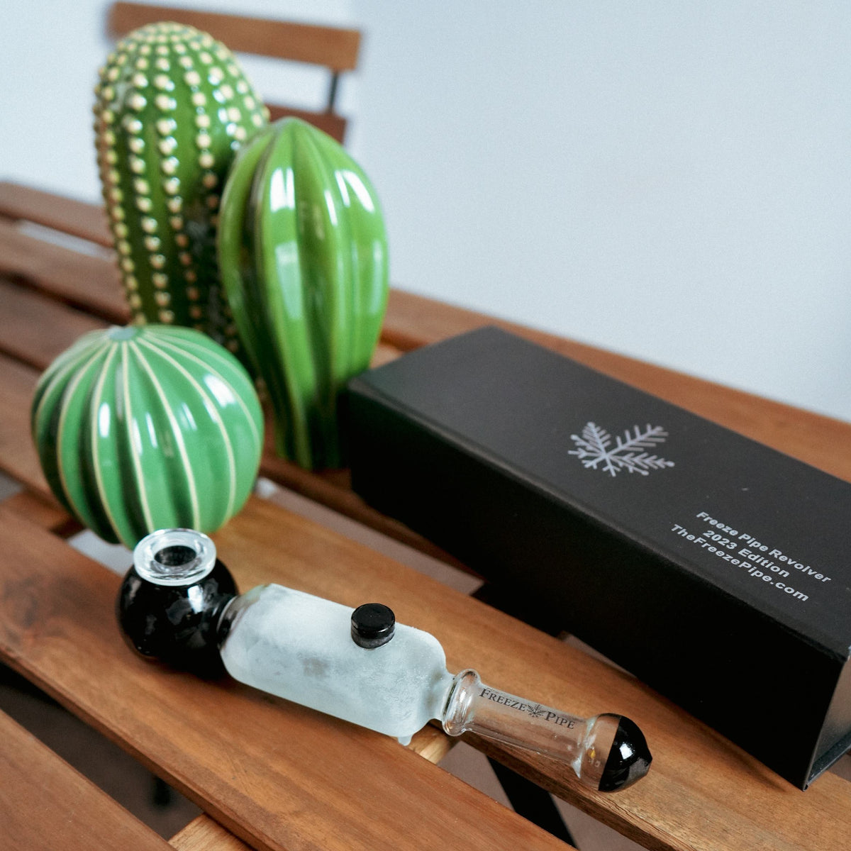 The Freeze Pipe Revolver - Discreet Smoker